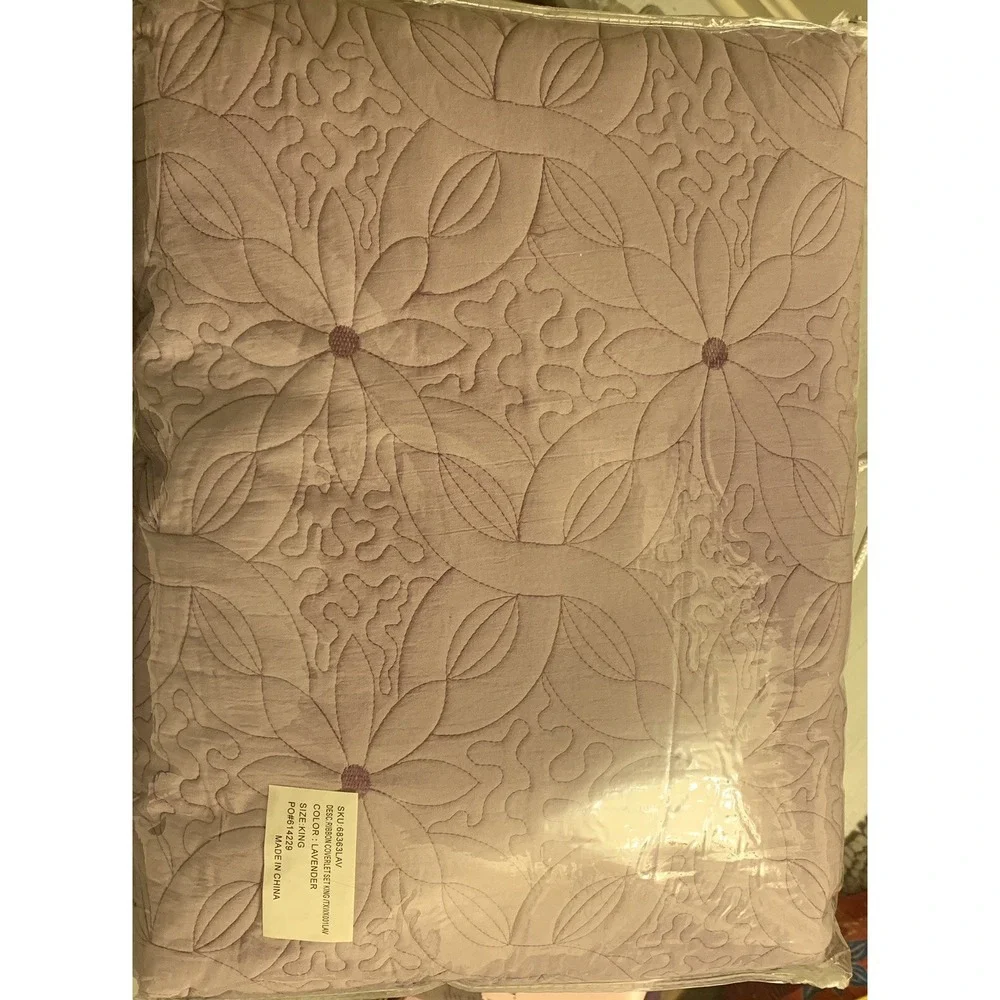 King Size coverlet set Lavender Floral‎ Design. New
